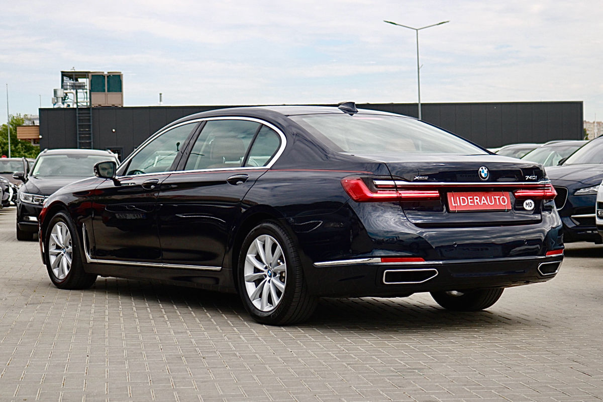 BMW 7 Series foto 5