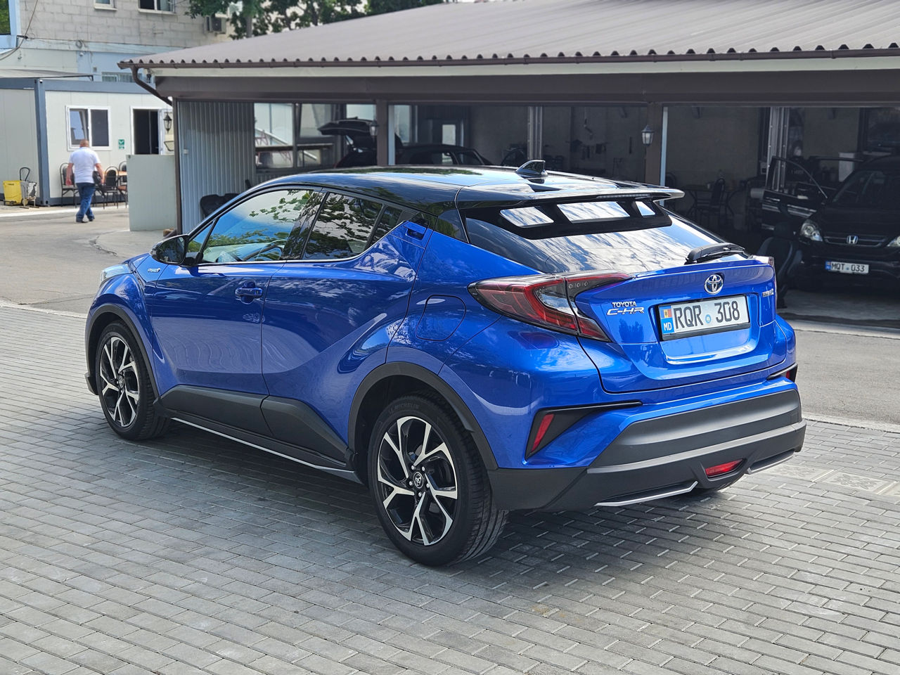 Toyota C-HR foto 3