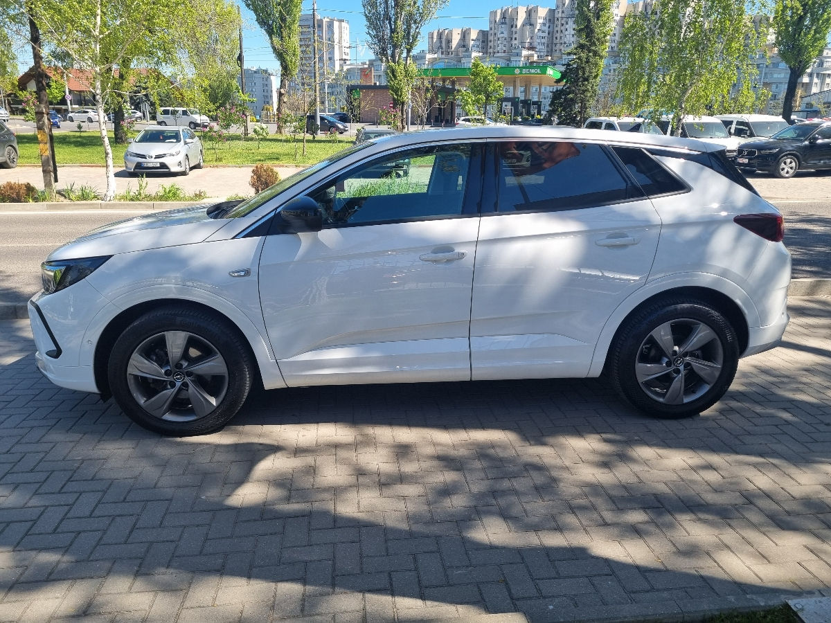 Opel Grandland X 2022 photo 8