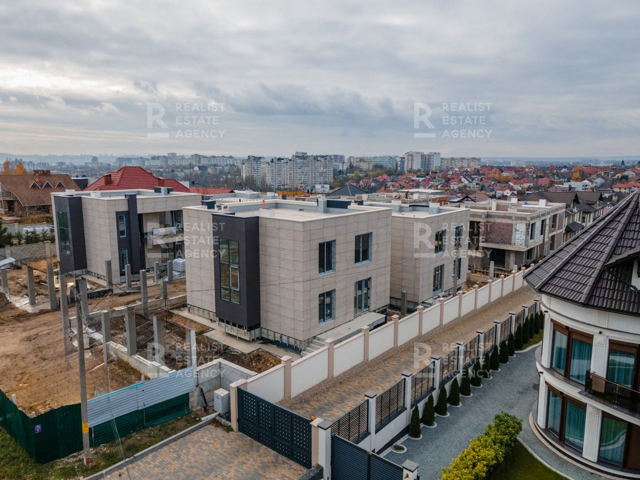 Vânzare, casă, 3 nivele, 3 camere, strada Chicago, Râșcani foto 0