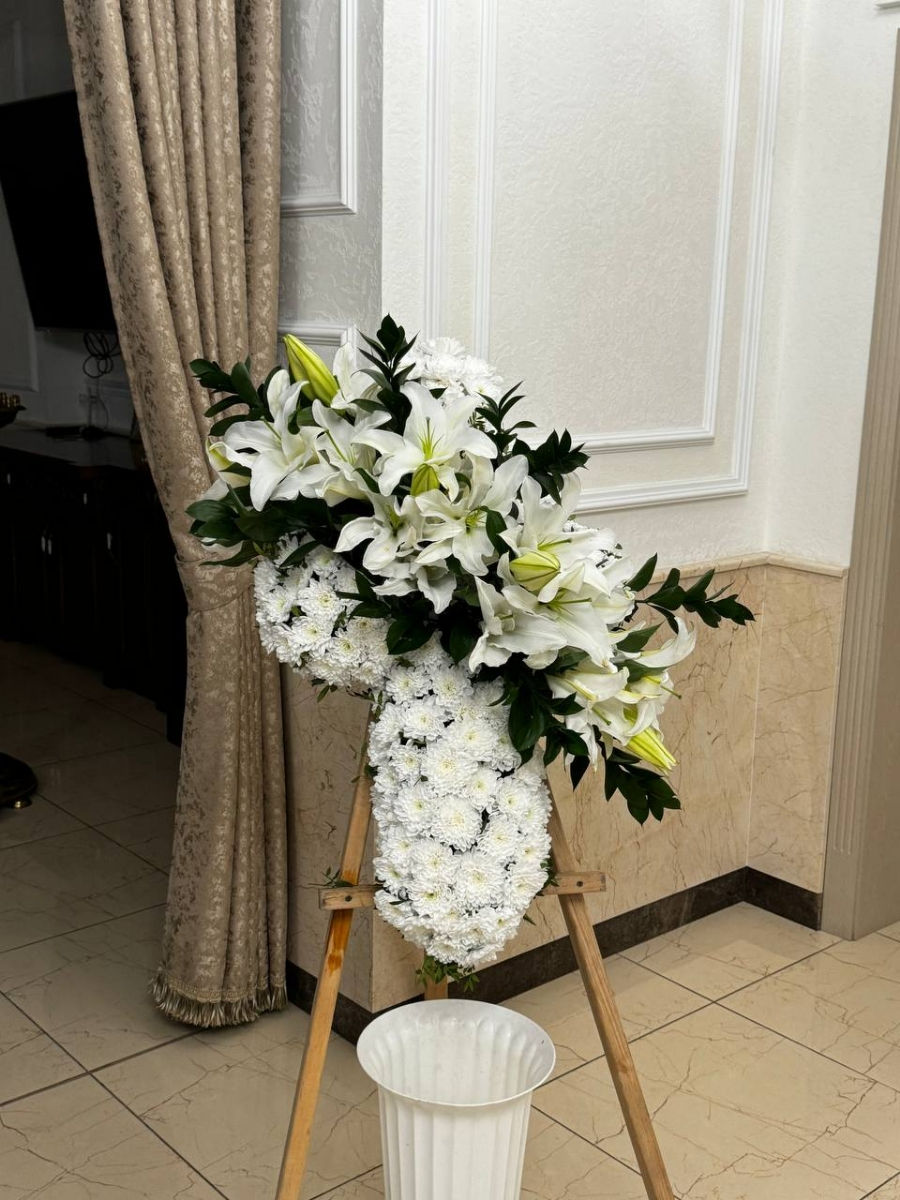 Coroane din flori vii la comandă foto 2