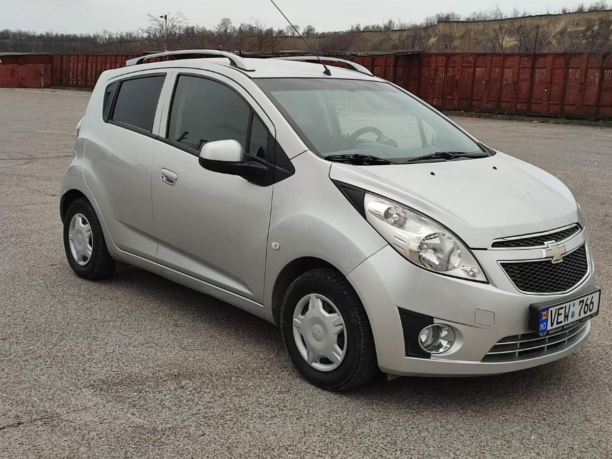 Chevrolet Spark фото 0