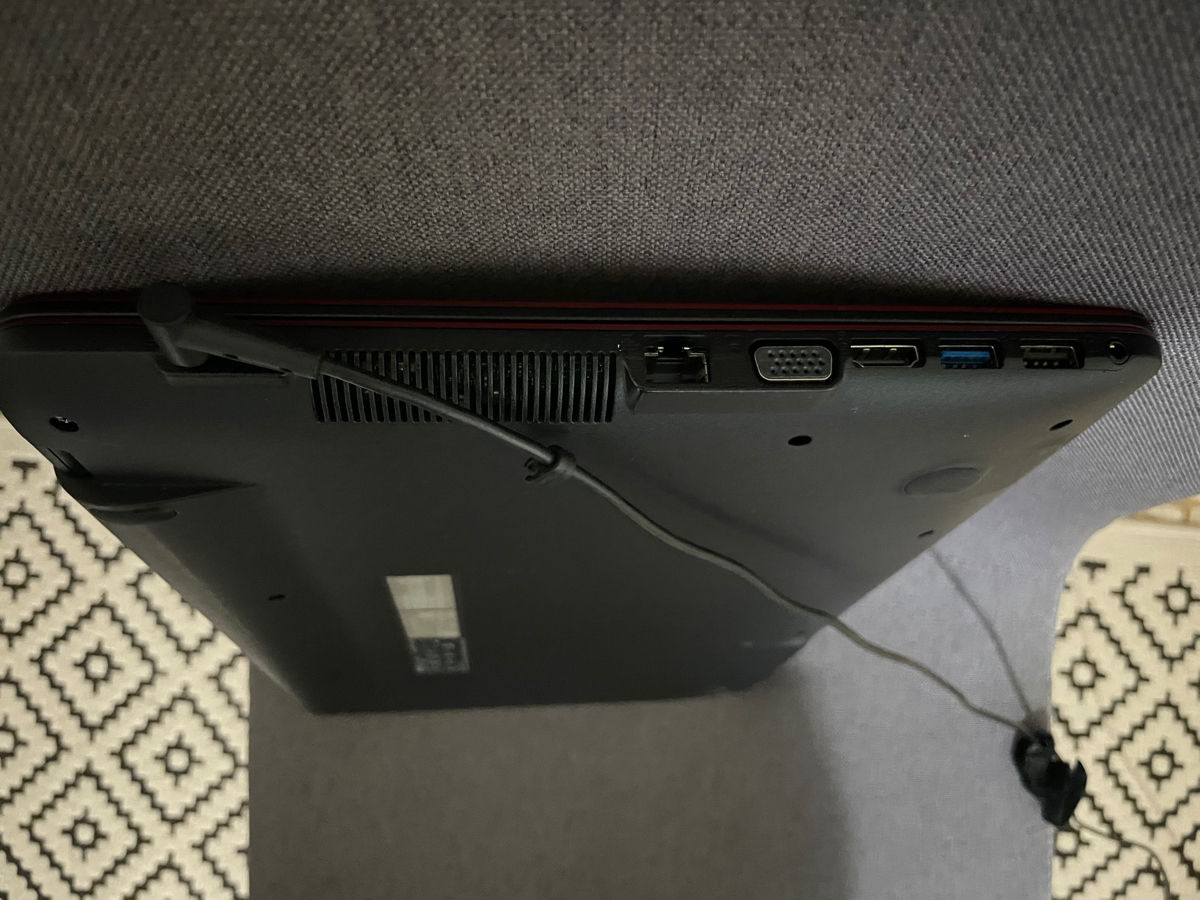 Laptop Asus ieftin foto 1