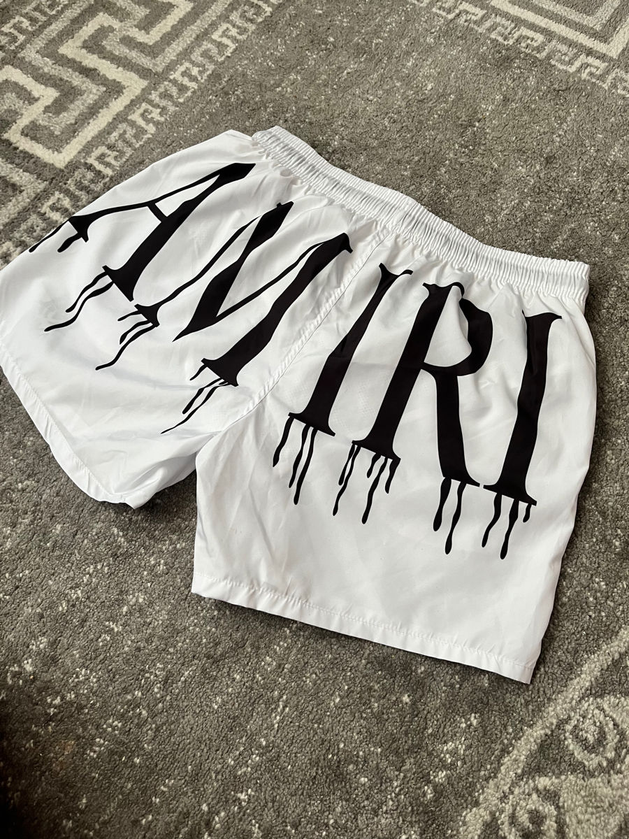 Slipi Burberry, Amiri foto 2