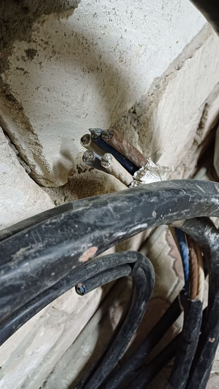 Cablu electric,tros,intrerupatoare la Ciocana фото 1
