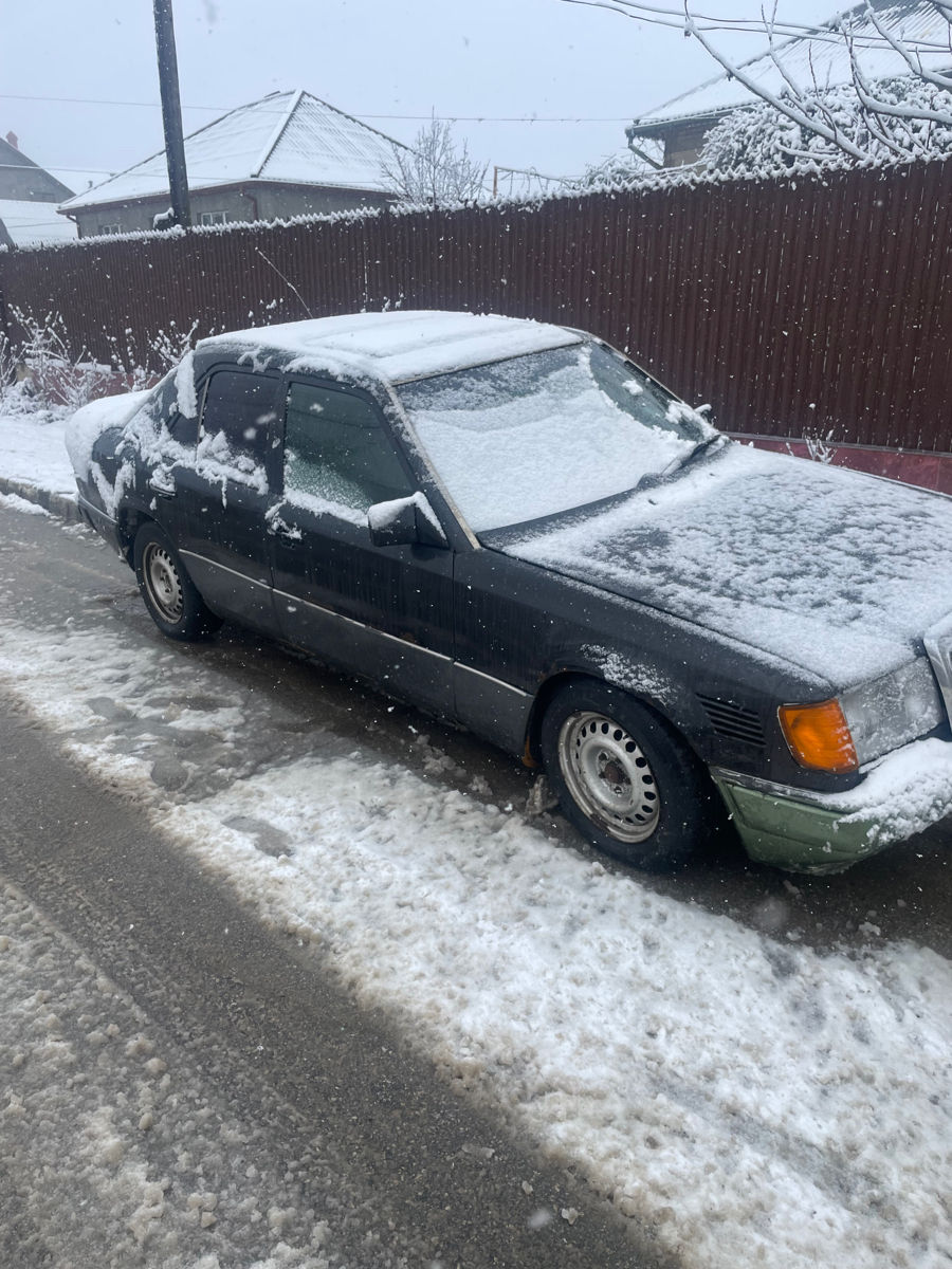 Mercedes E-Class 1992 г. с пробегом 400000 км, Дизель, 2500 €