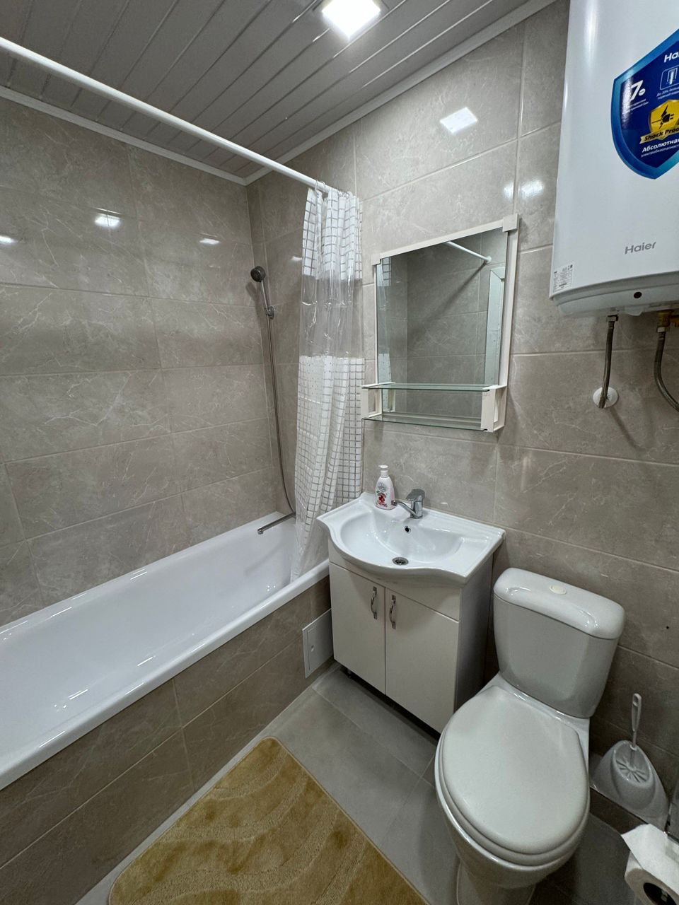 Apartament cu 2 camere,  10 cartier,  Bălți,  Bălți mun. foto 2