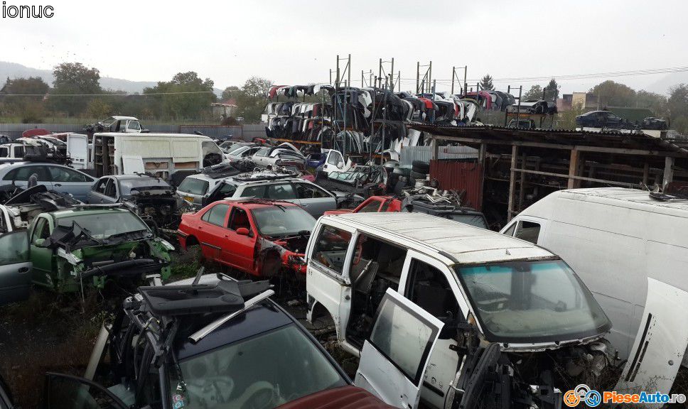 Vinzari auto sau la piese. foto 2