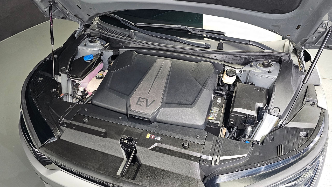 KIA EV6 фото 12