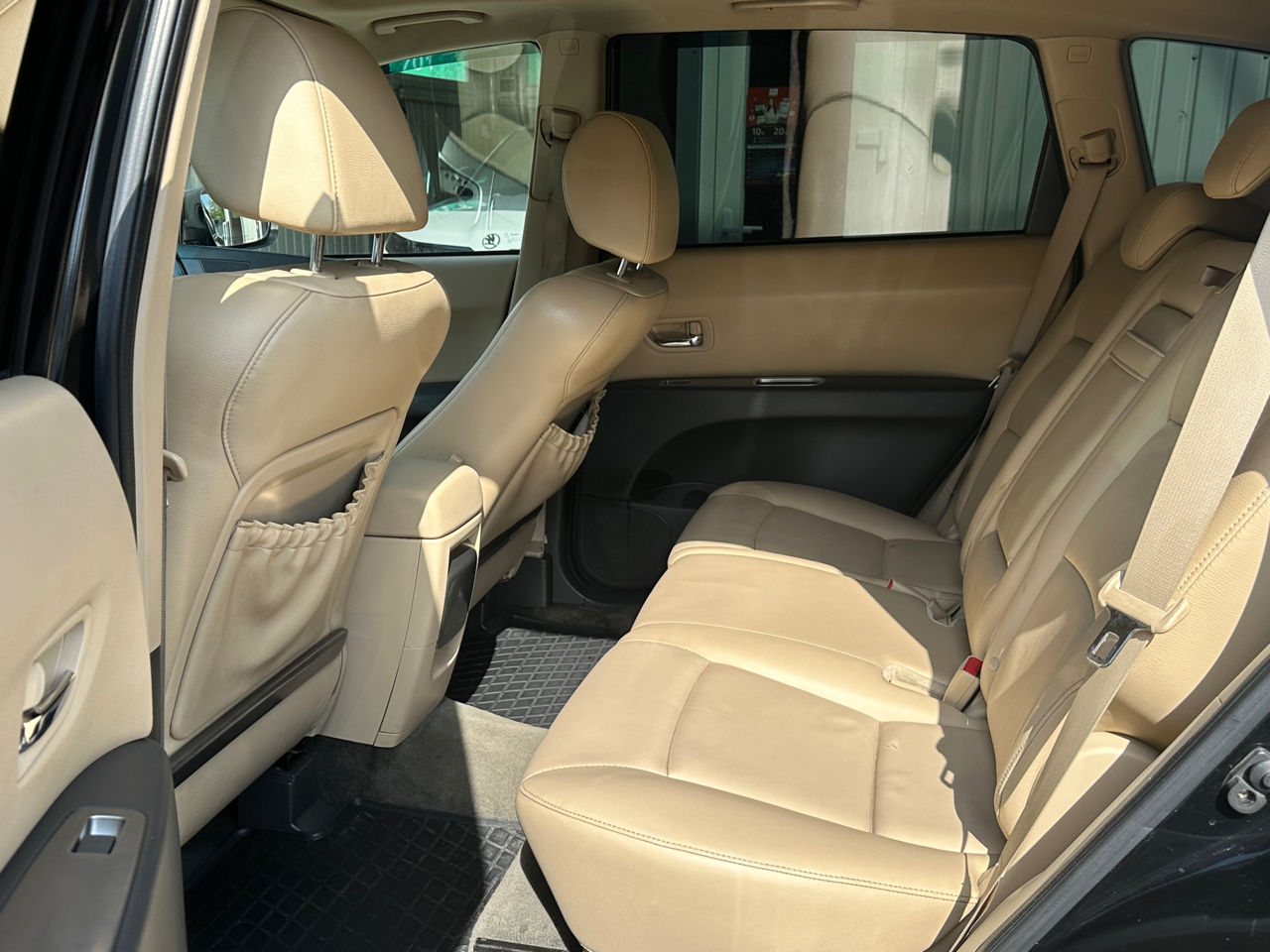 Subaru Tribeca foto 14