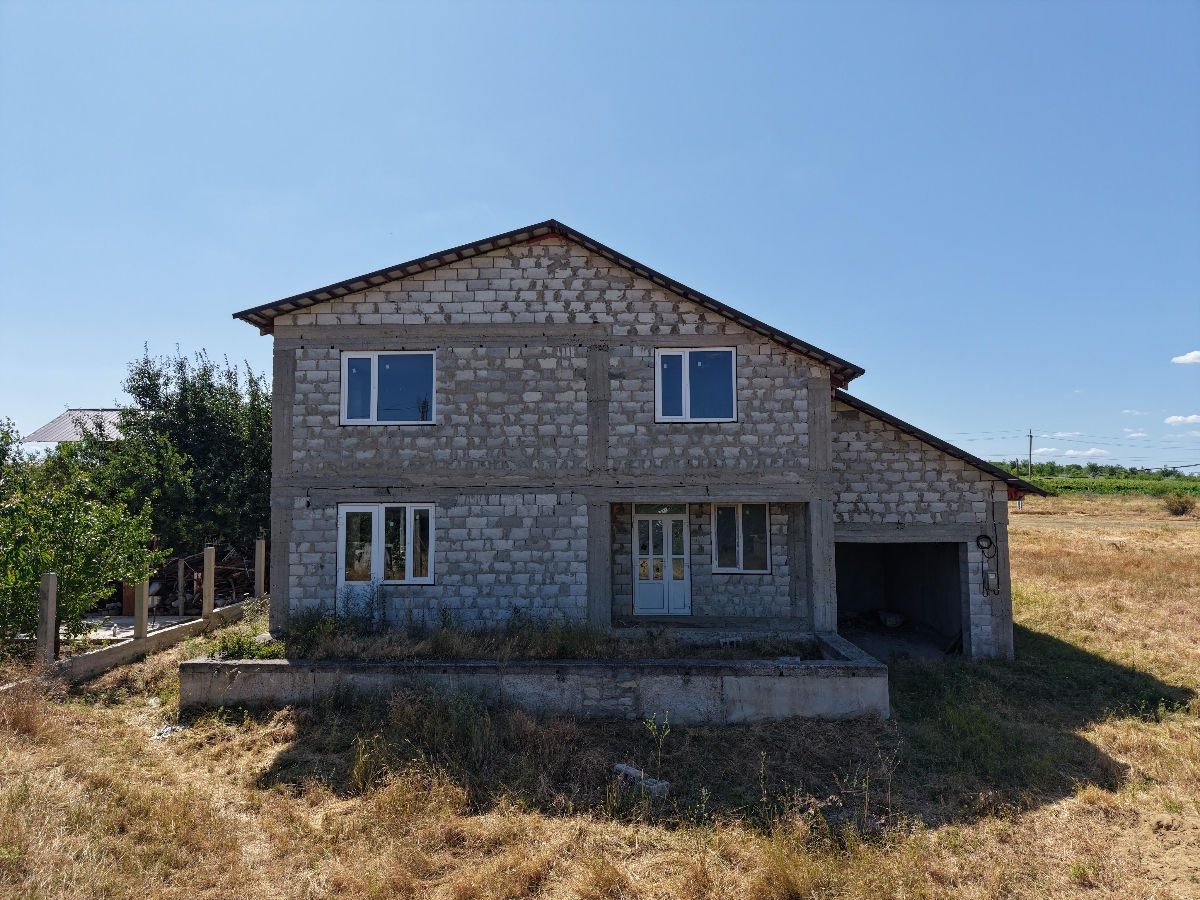 35 км от Кишинеаа. Новые Анены. фото 0