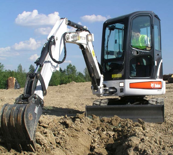 Servicii excavator foto 0