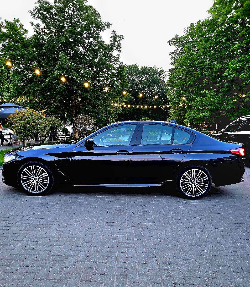 BMW 5 Series foto 7