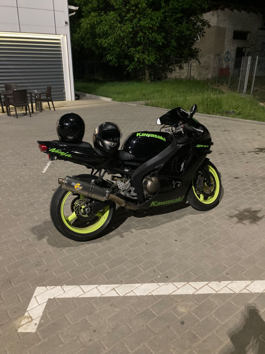 Kawasaki ZX-6R foto 6