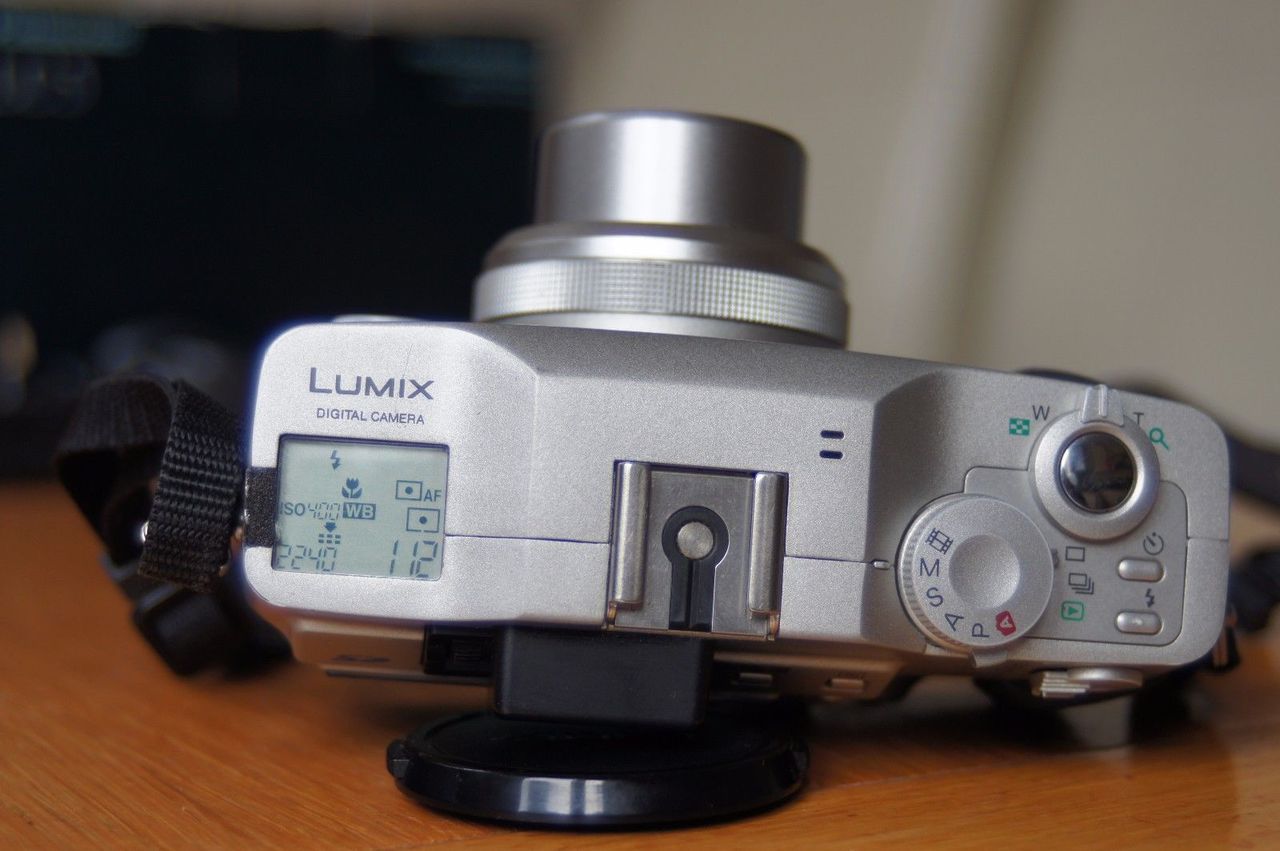 Panasonic Lumix DMC-LC5