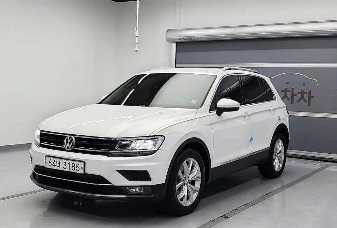 Volkswagen Touareg foto 0