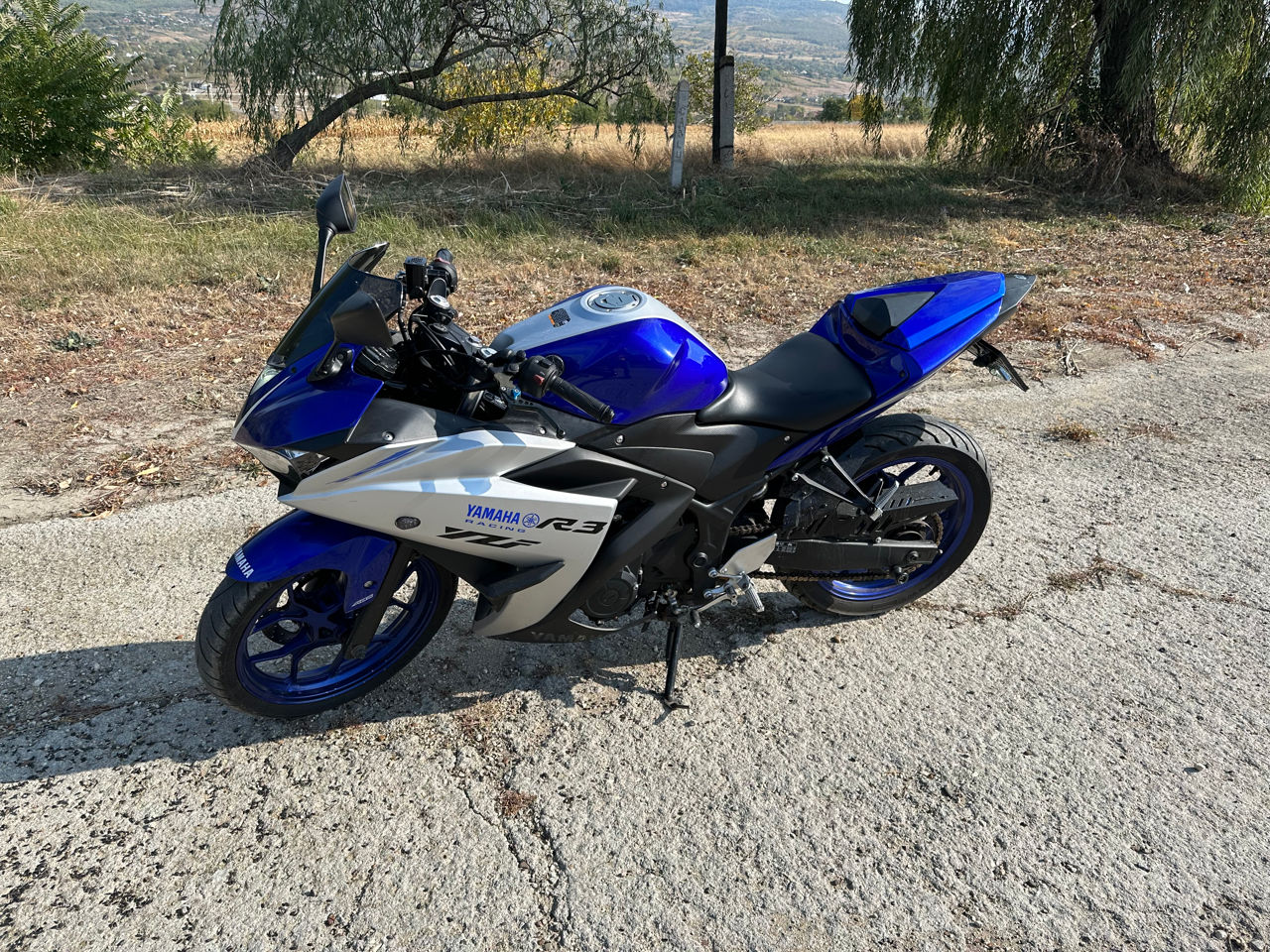 Yamaha R3