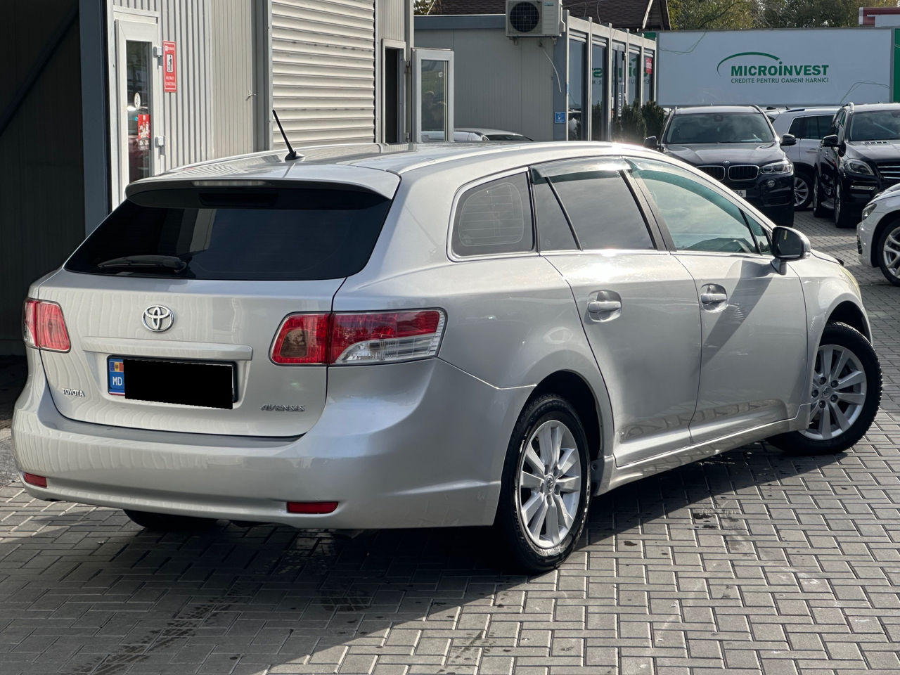Toyota Avensis foto 4