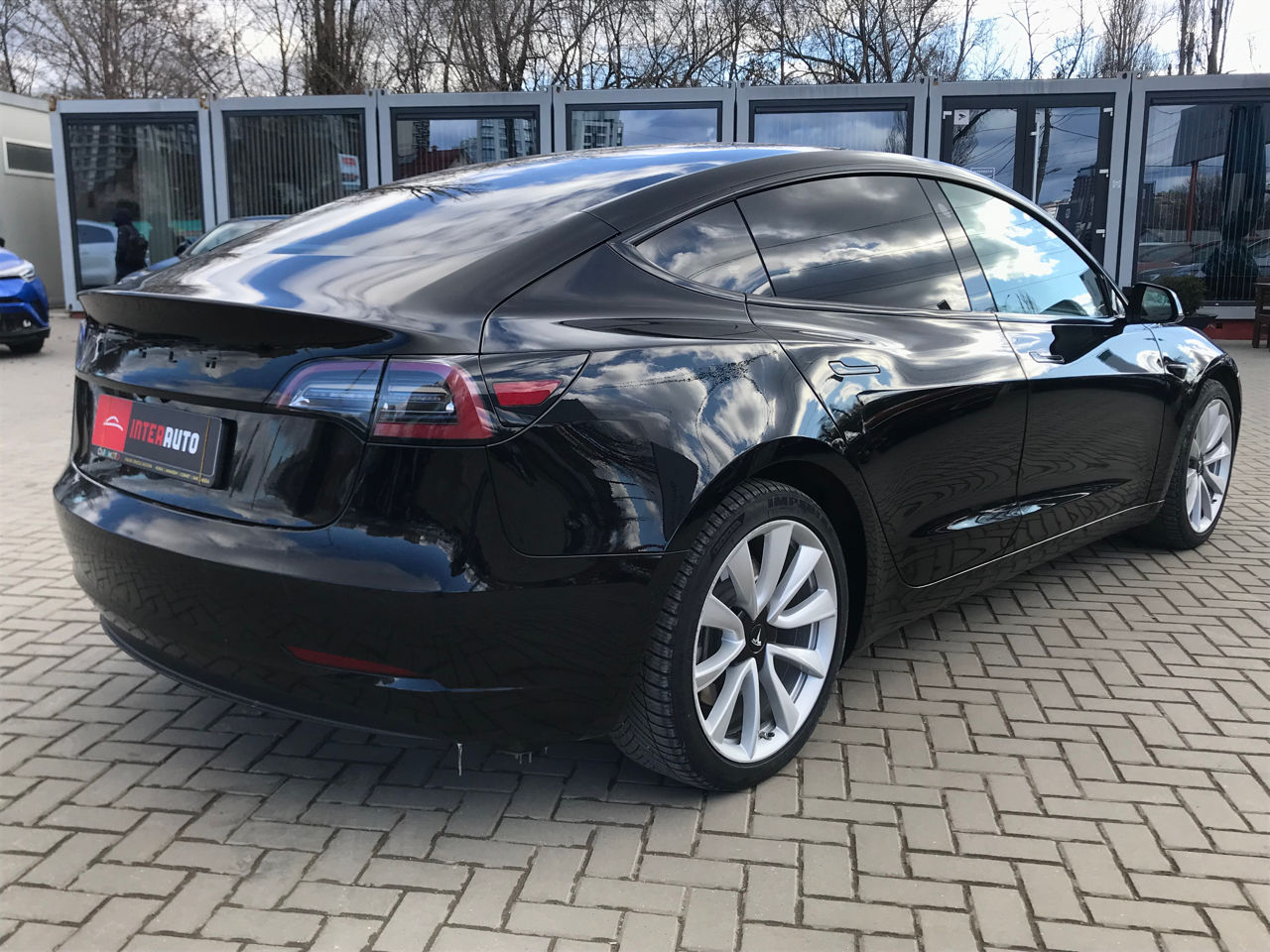 Tesla Model 3 foto 4