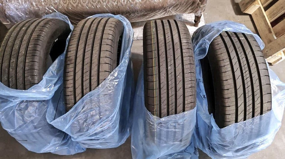235 55 r18 Goodyear  фото 0