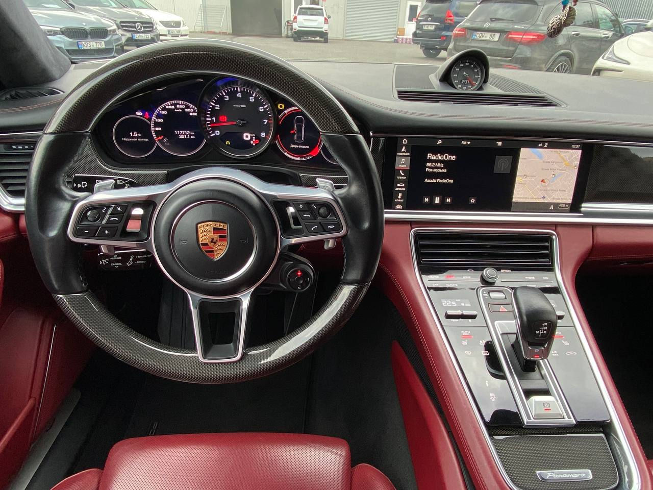 Porsche Panamera foto 8