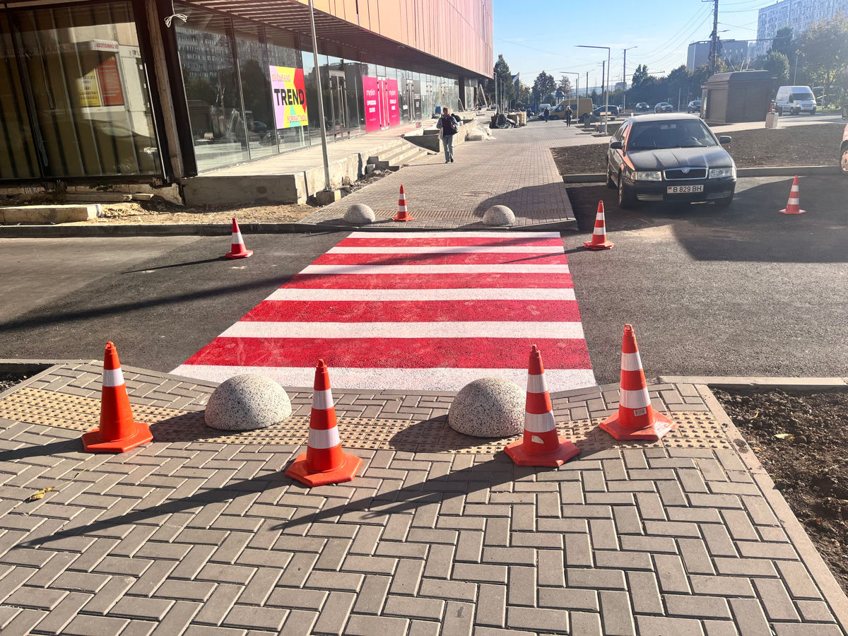 Marcaj rutier parcari, terenuri sportive, instalare indicatoare rutiere!!! foto 5
