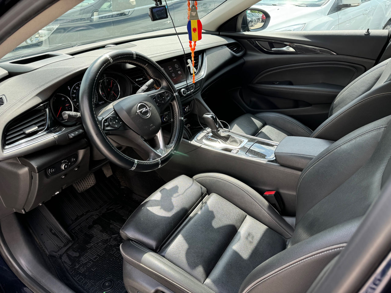Opel Insignia foto 10