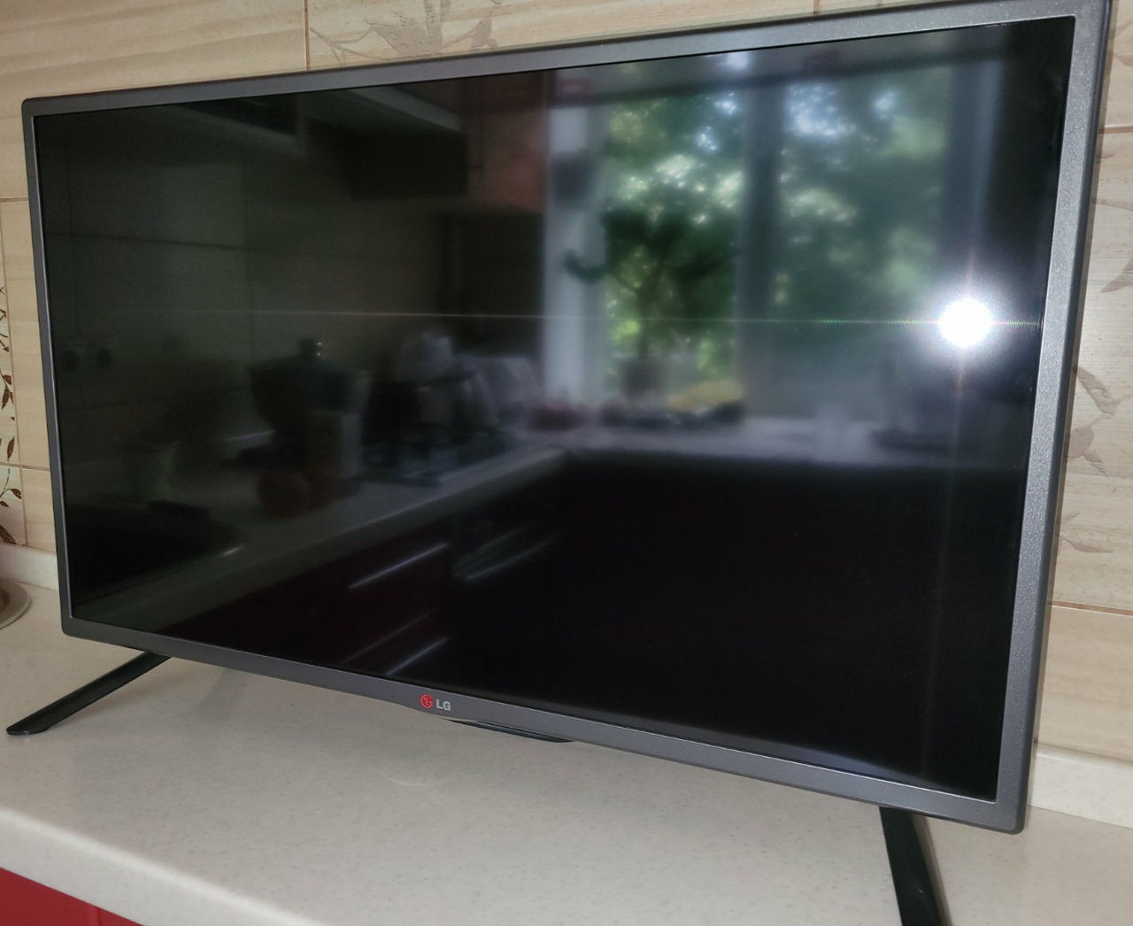 Телевизор LG 32LB561B