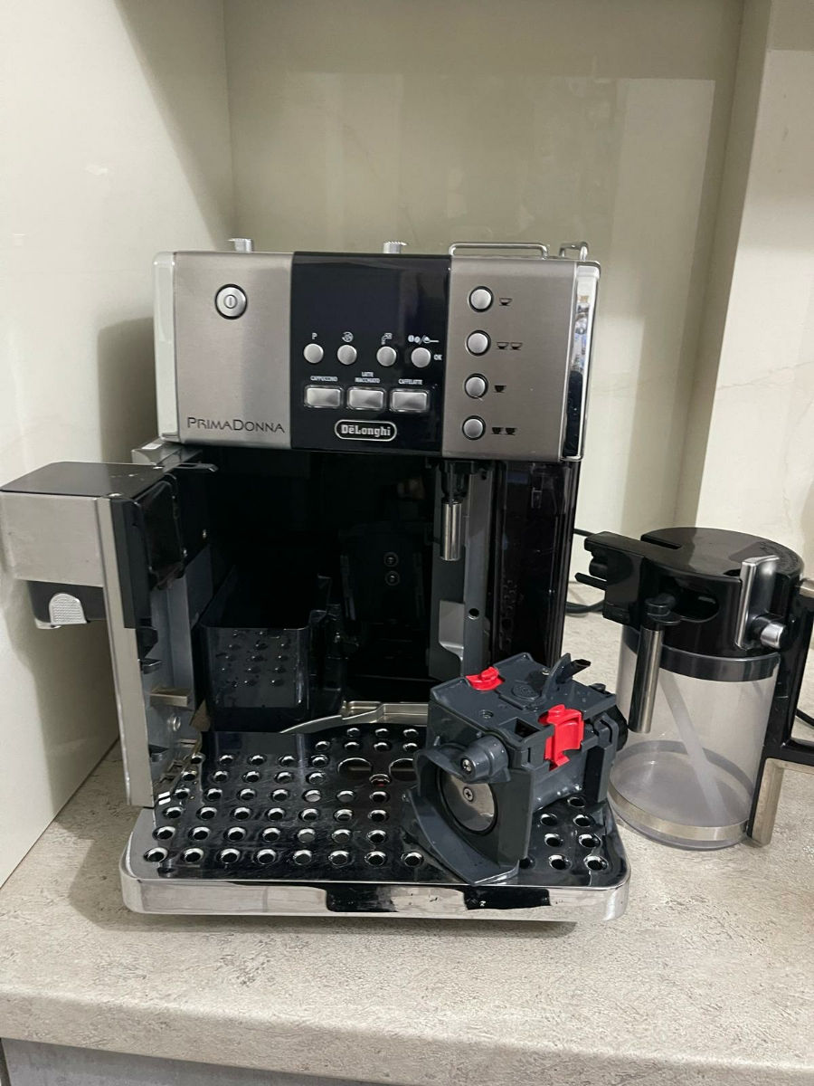 ORIGINAL DELONGHI MAGNIFICA PrimaDonna EAM ESAM 6750 Wasserpumpe Pumpe EUR 12,00 - DE