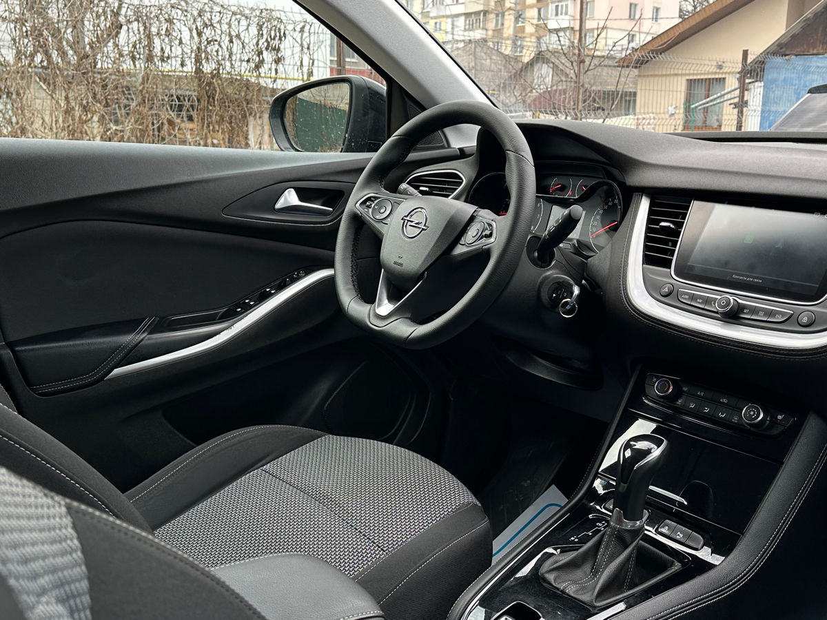 Opel Grandland X фото 16