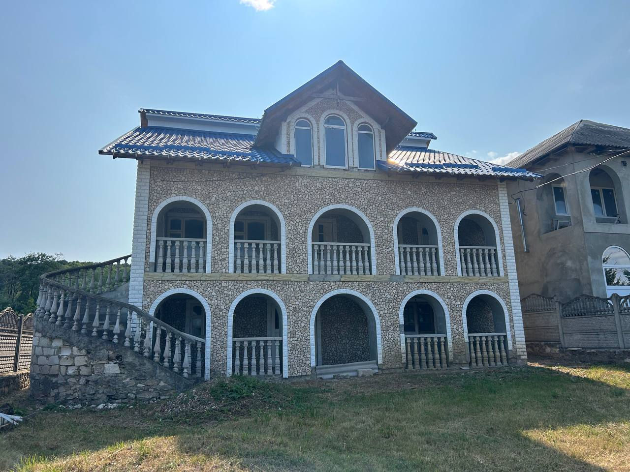 Casă spre vânzare cu 5 camere, 123 m2 în Suburbie, Condrița foto 0