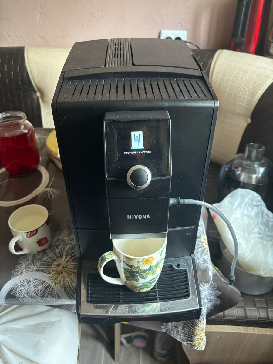 Продам кофе машину работае хорошо  foto 0