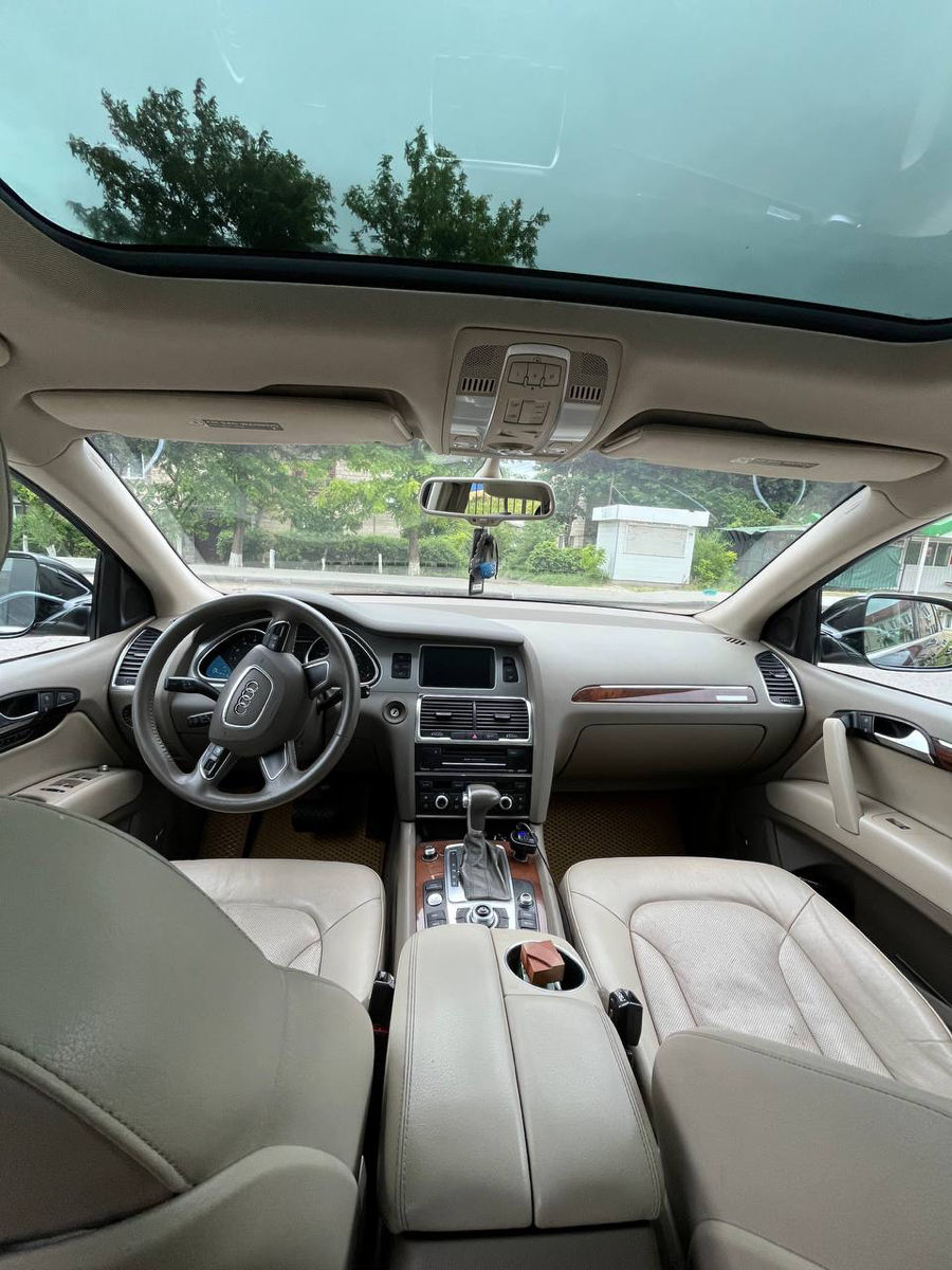 Audi Q7 foto 7