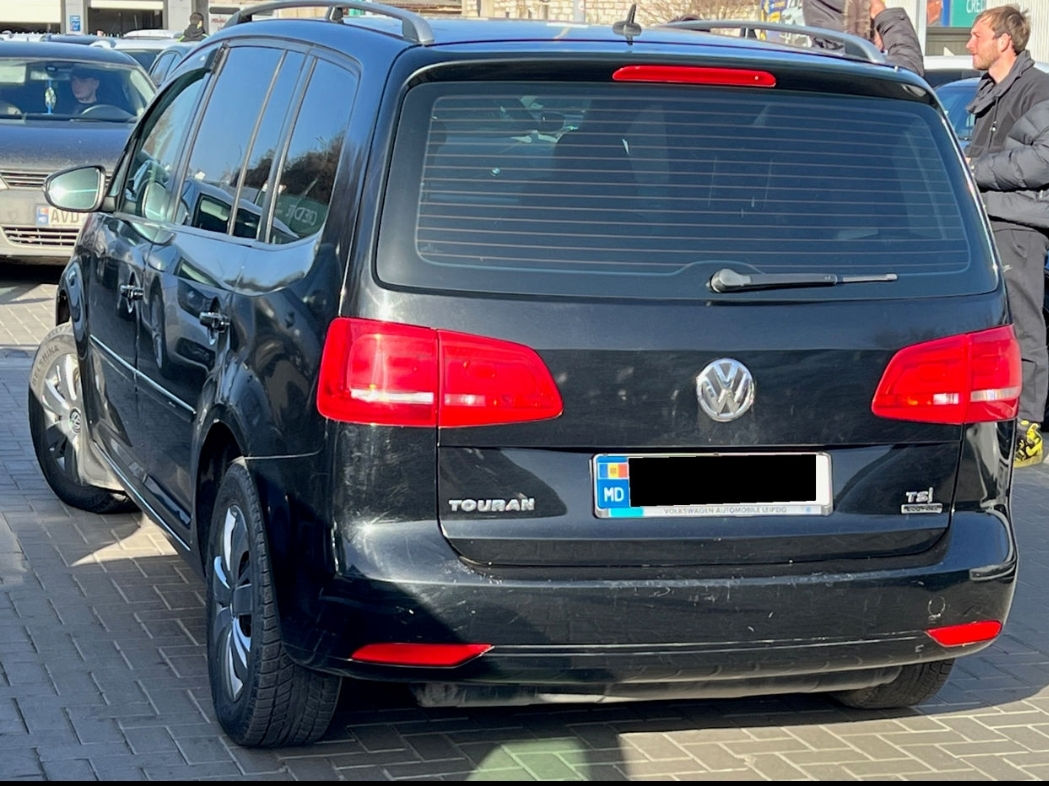 Volkswagen Touran foto 1