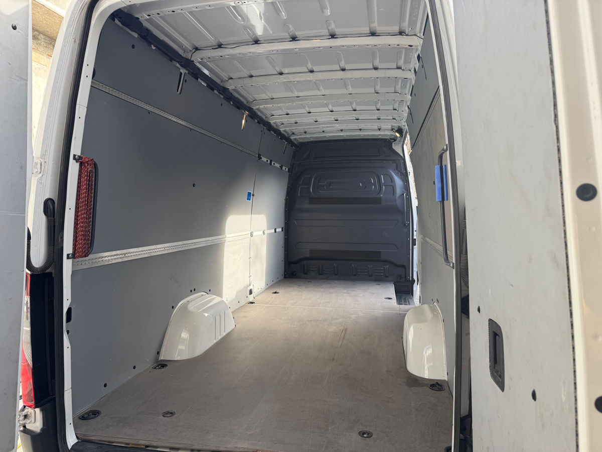 Mercedes Sprinter 907 foto 3