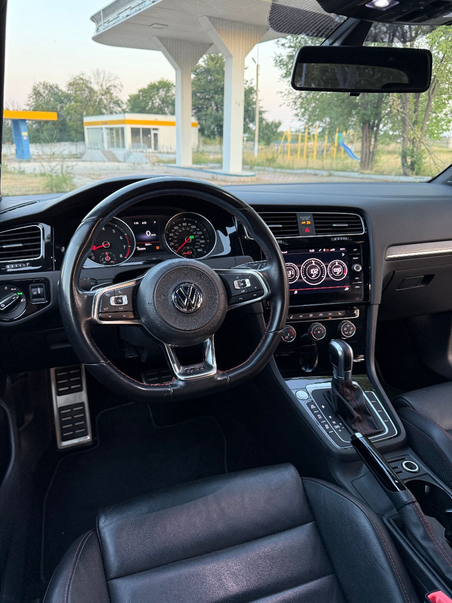 Volkswagen Golf foto 6