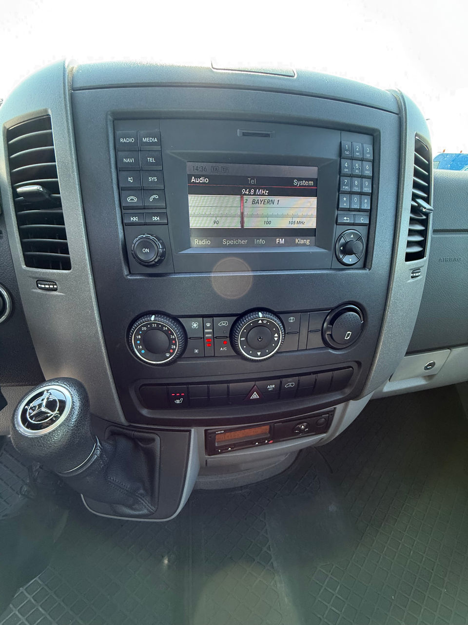 Mercedes Sprinter 519 CDI бортовая платформа с тентом фото 7