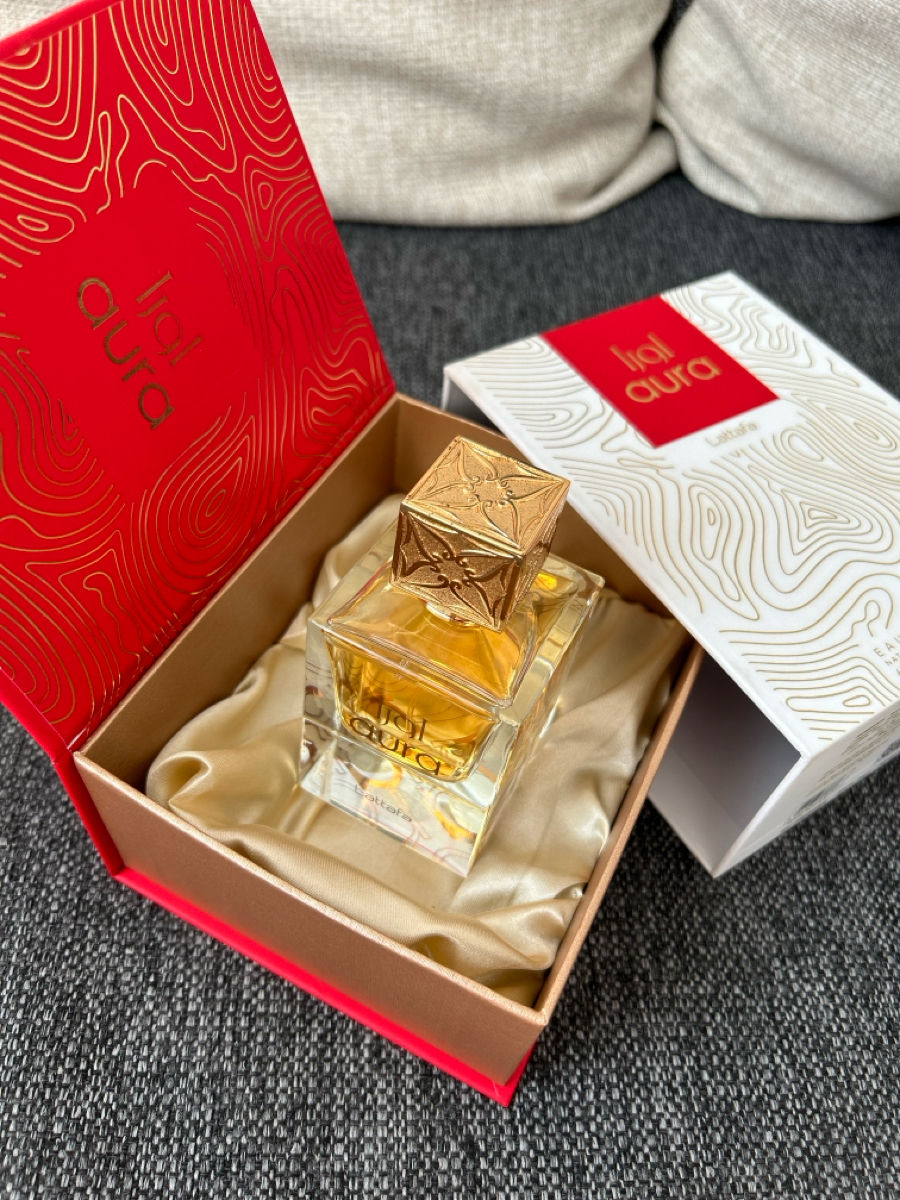 Parfum arabesc Lattafa Aura foto 1