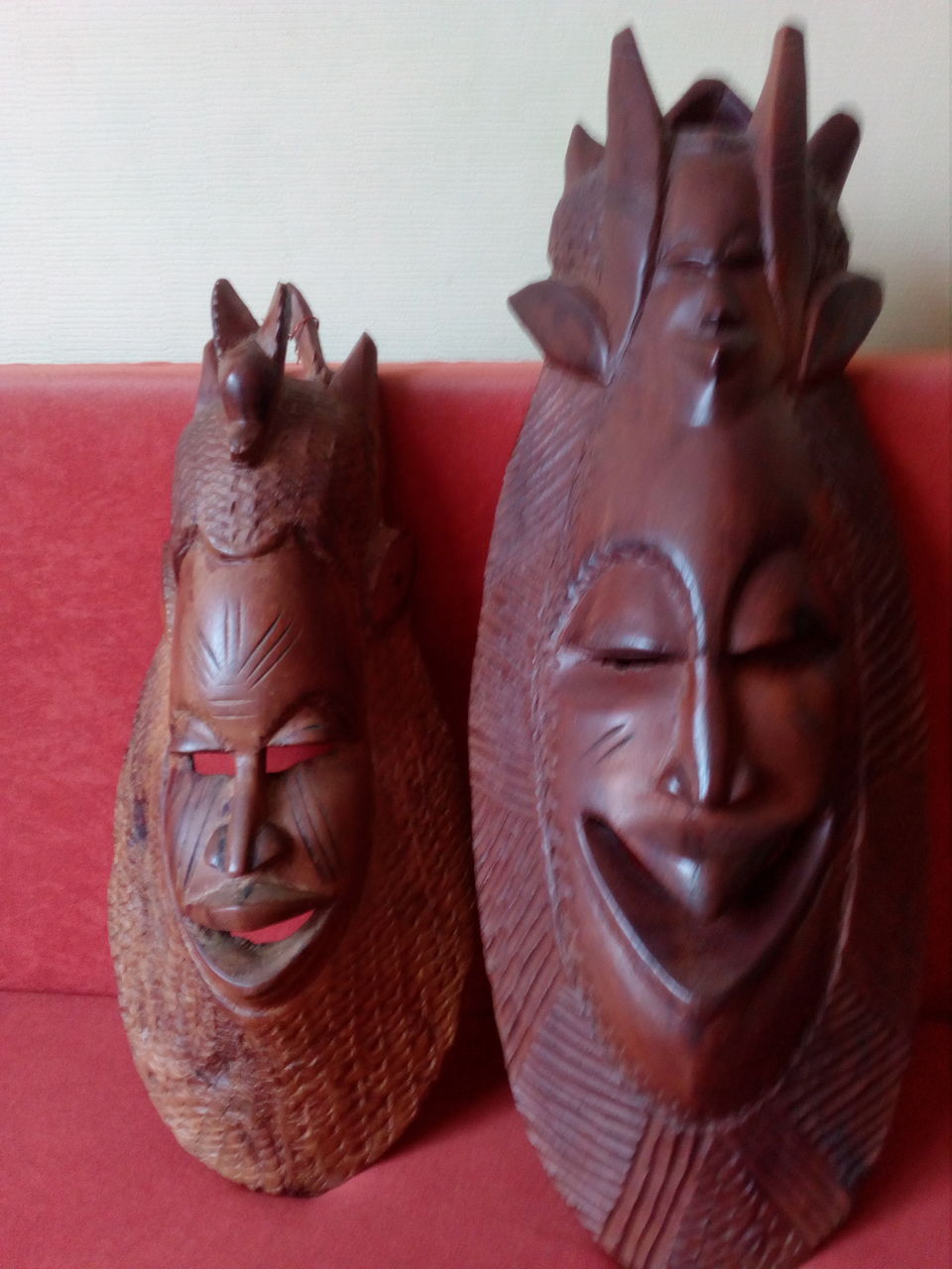 Африканские маски из дерева