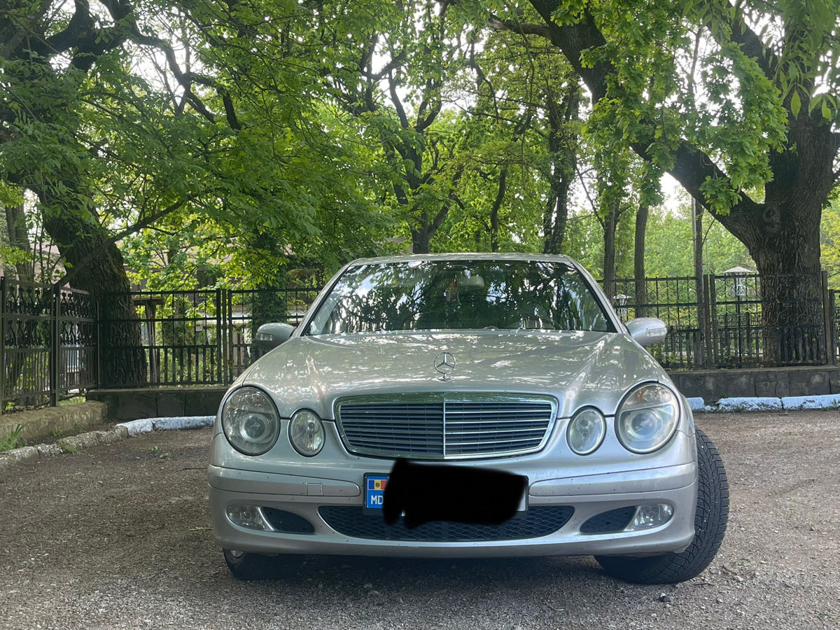 Mercedes E-Class фото 5