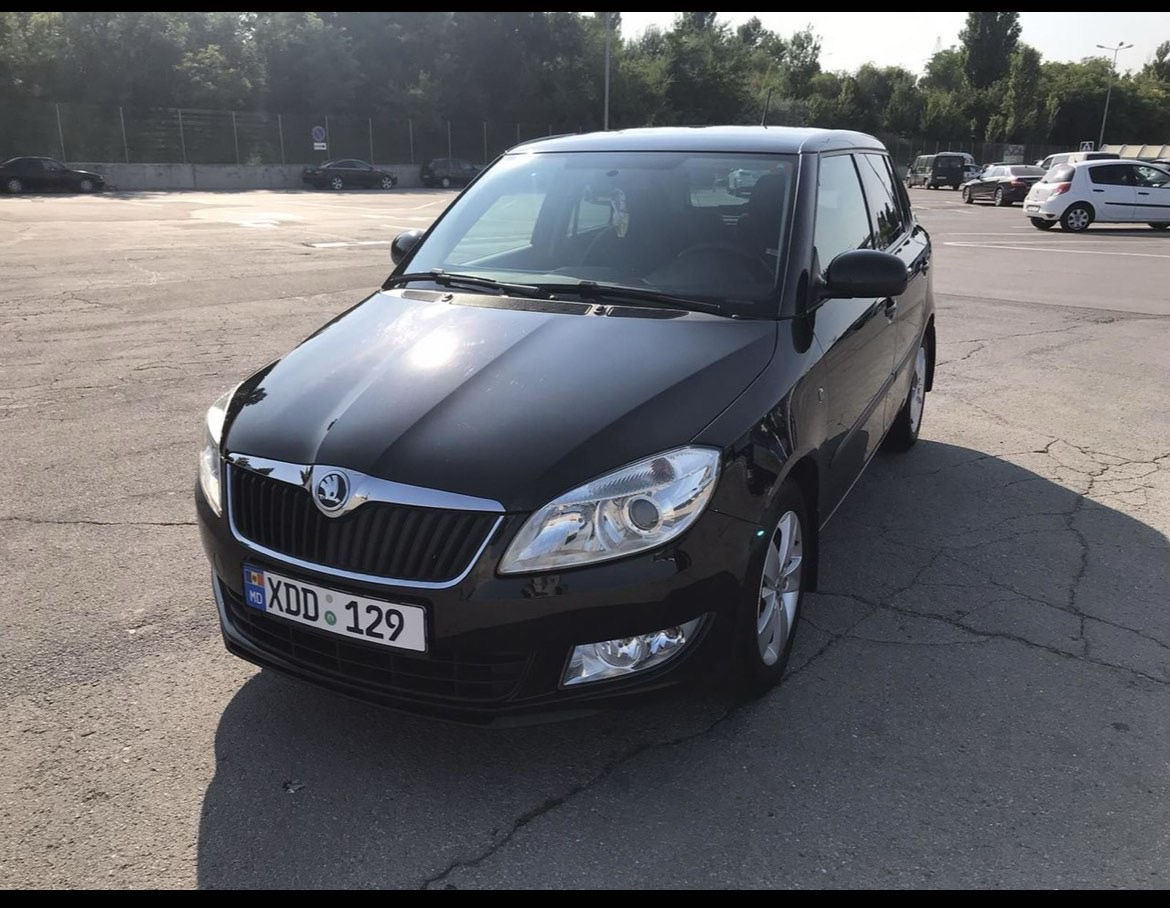 Skoda Fabia фото 1
