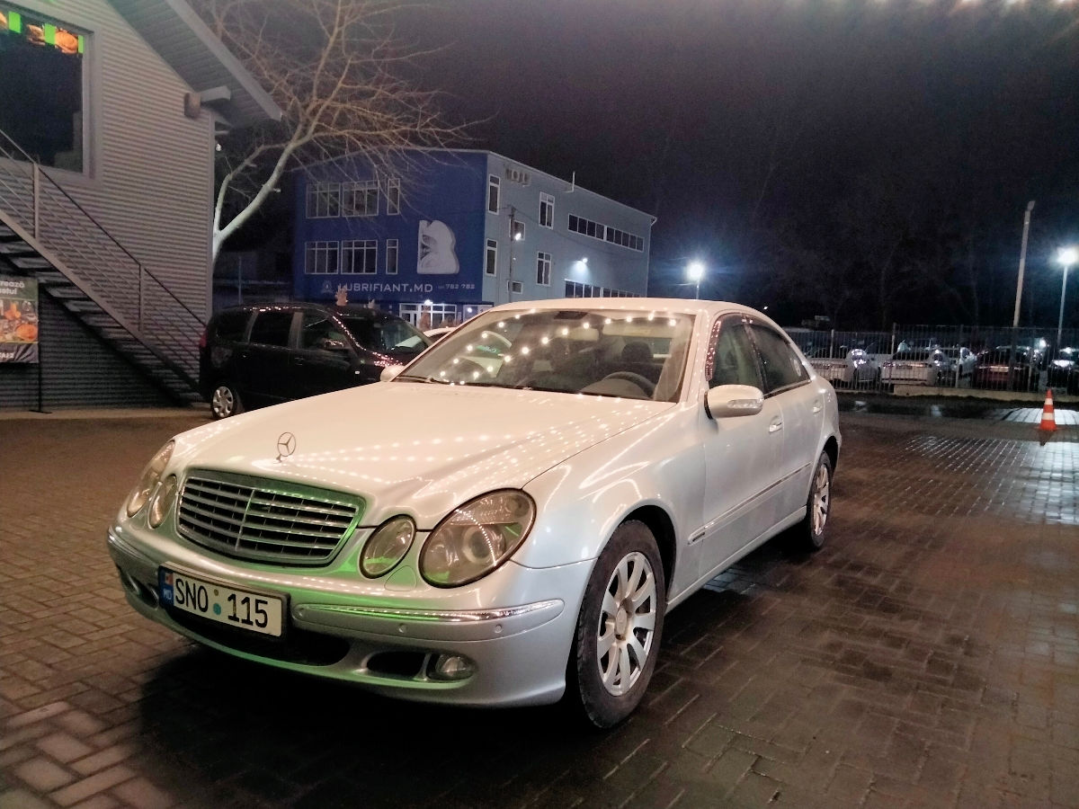 Mercedes E-Class foto 2