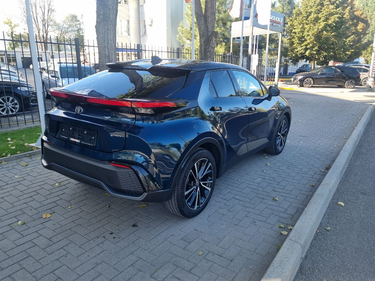 Toyota C-HR 2024 photo 5