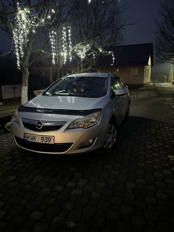 Opel Astra фото 0