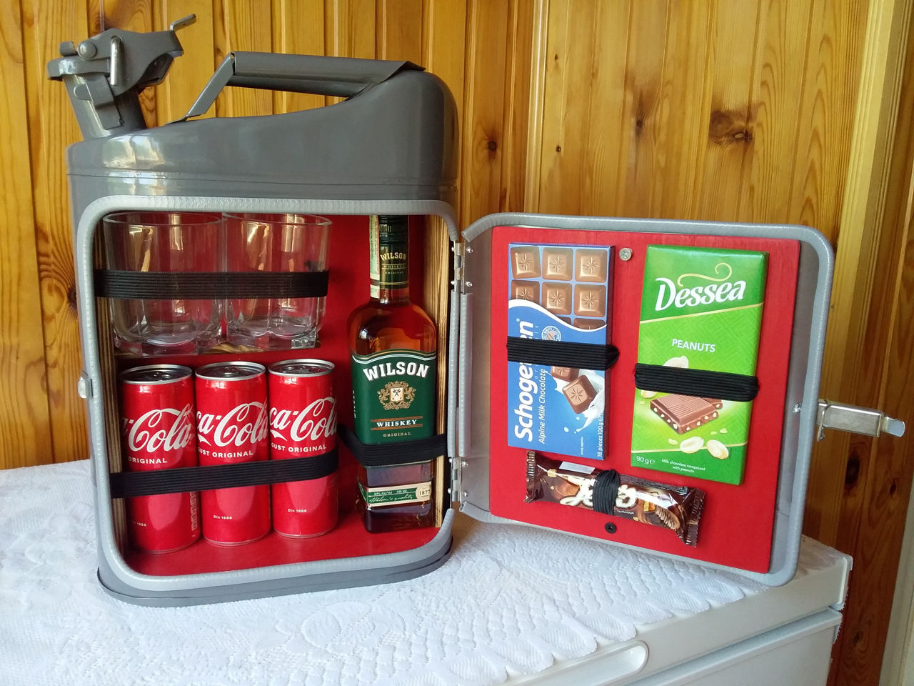 Отличный подарок для мужчин.. канистра бар