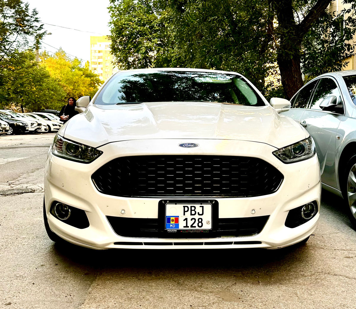 Ford Fusion foto 2