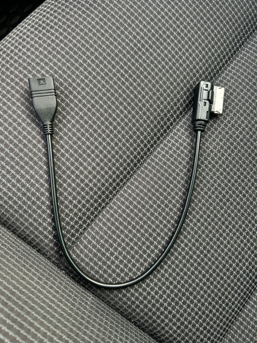 Cablu audio usb-aux VW foto 0