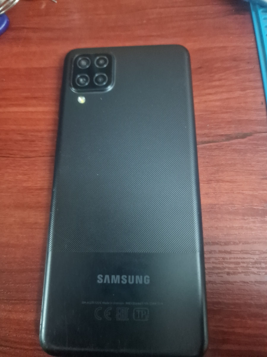 Samsung a12 64gb 4gb ram încărcător  1000lei nu cedez foto 1