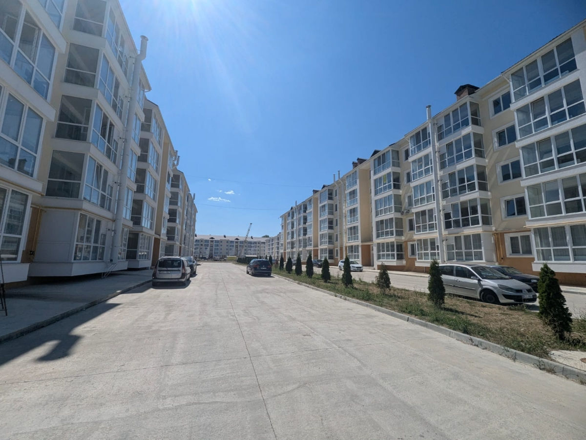 Apartament cu 2 camere, 76 m², 1 etaj