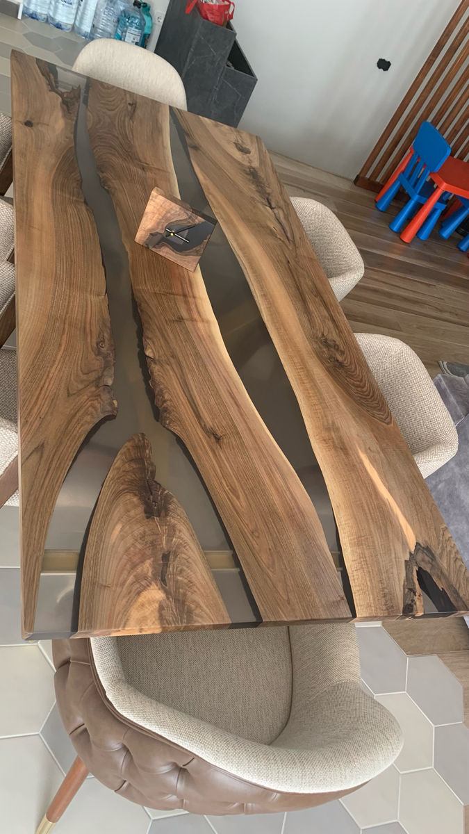 Mese din rășina epoxidică și lemn masiv  foto 5